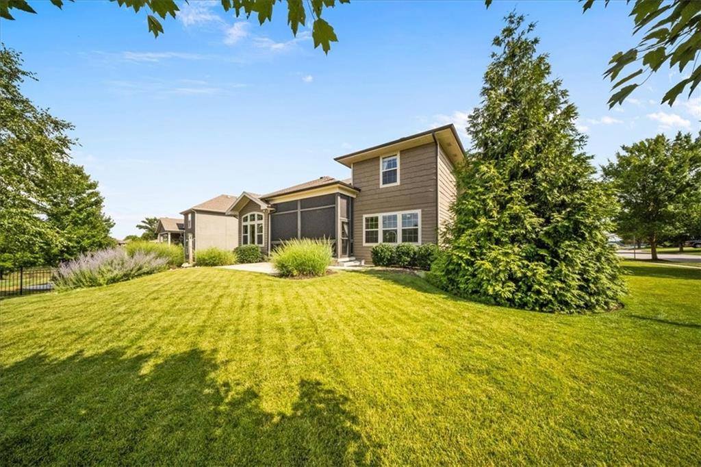 9158 West 178th Terrace, Overland Park, KS 66013