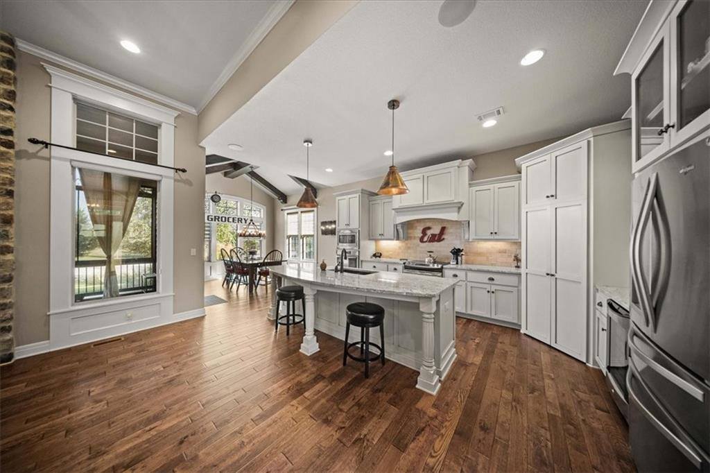 9158 West 178th Terrace, Overland Park, KS 66013