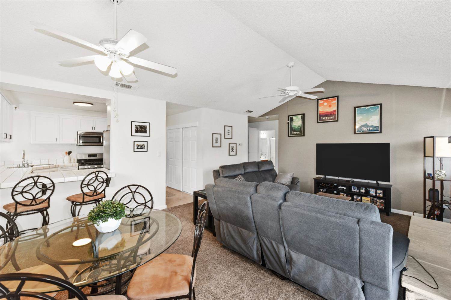 7409 Auburn Oaks Court, Citrus Heights, CA 95621