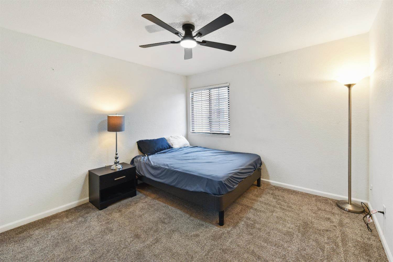 7409 Auburn Oaks Court, Citrus Heights, CA 95621