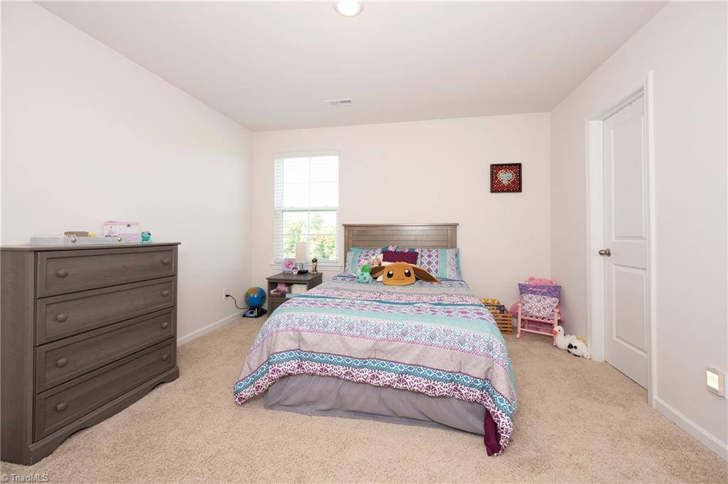 229 Rebecca Avenue, Lexington, NC 27295