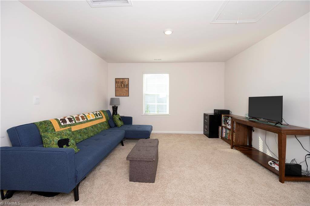 229 Rebecca Avenue, Lexington, NC 27295