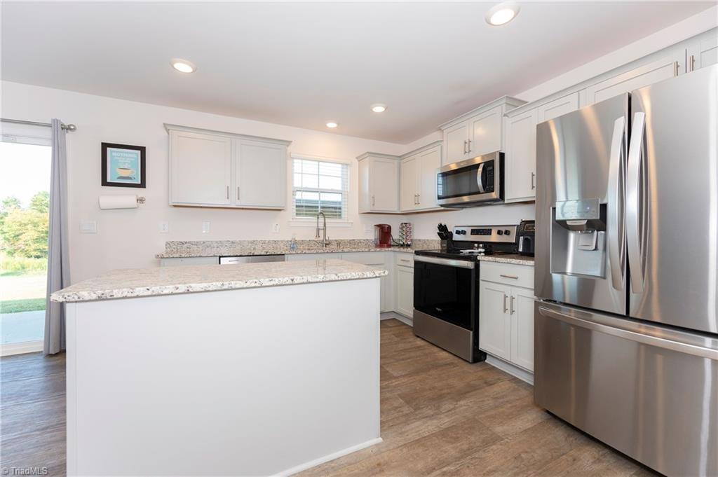 229 Rebecca Avenue, Lexington, NC 27295