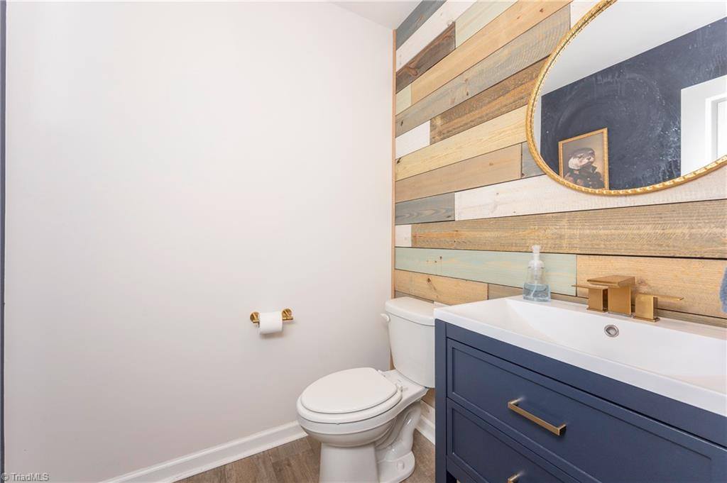 229 Rebecca Avenue, Lexington, NC 27295