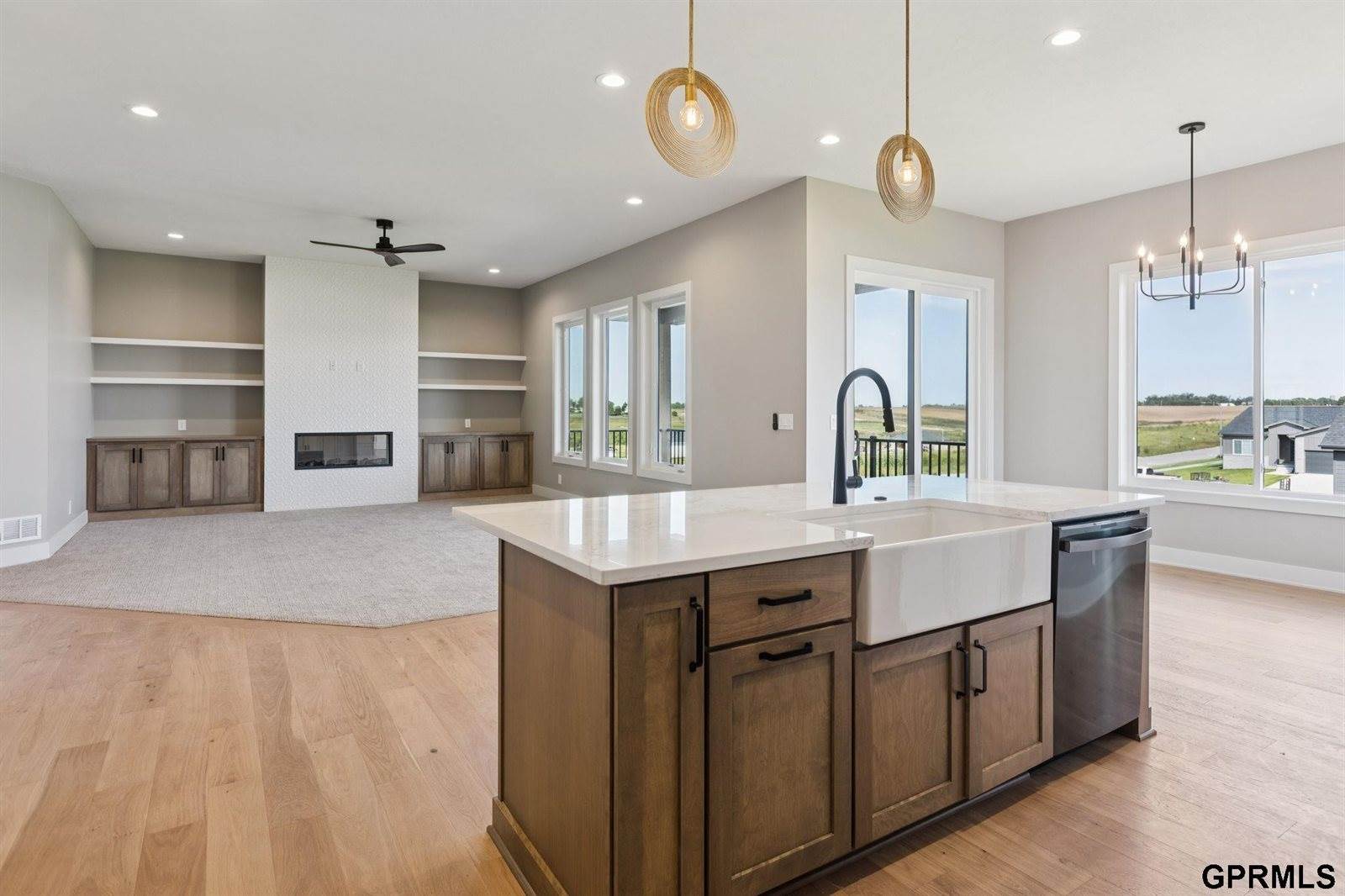 21150 Hartman Avenue, Elkhorn, NE 68022