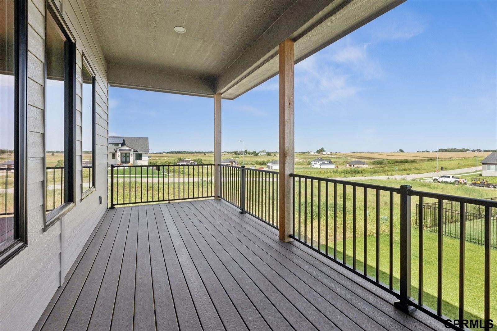 21150 Hartman Avenue, Elkhorn, NE 68022