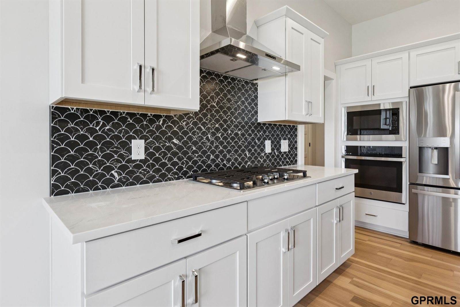 21138 Hartman Avenue, Elkhorn, NE 68022