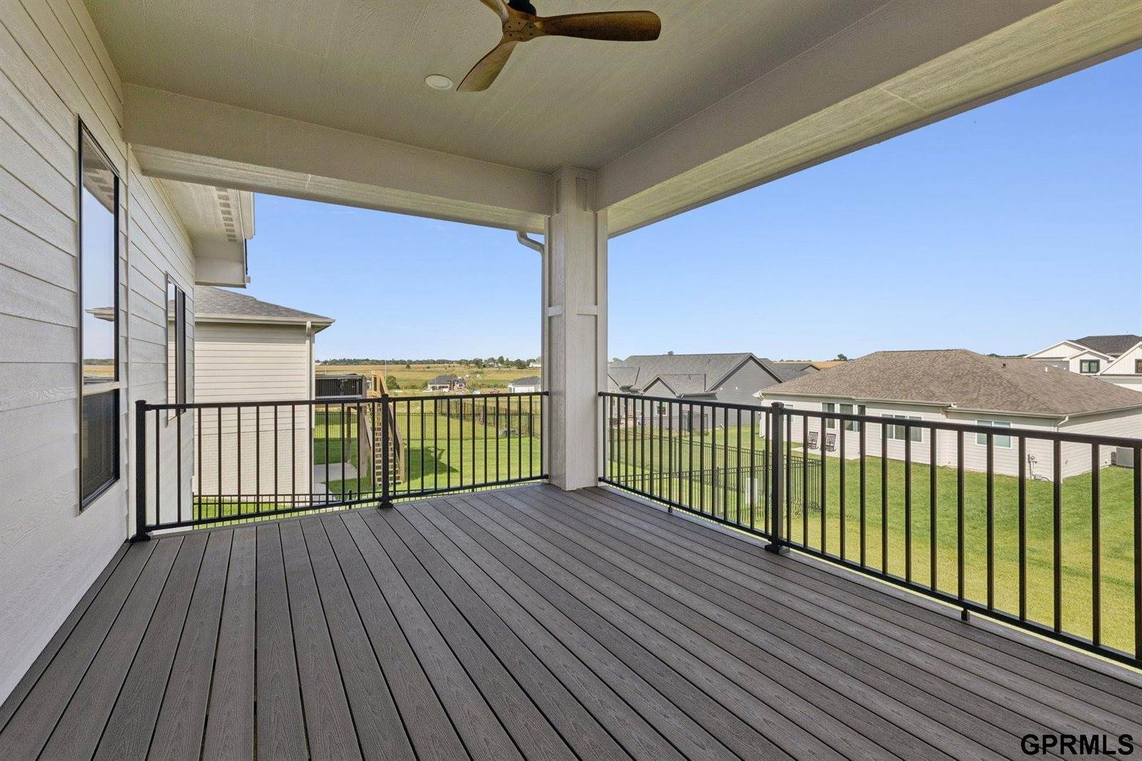 21138 Hartman Avenue, Elkhorn, NE 68022