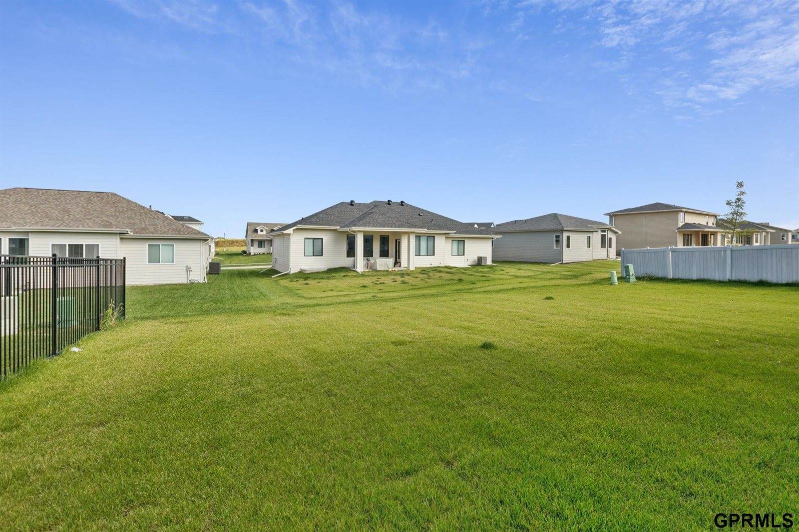 21138 Hartman Avenue, Elkhorn, NE 68022