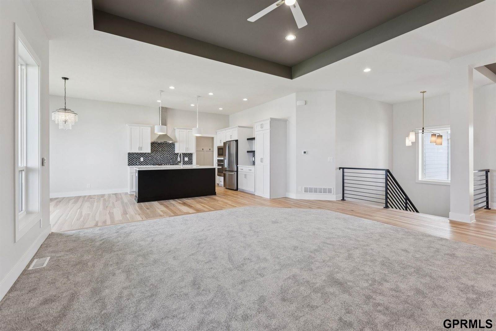 21138 Hartman Avenue, Elkhorn, NE 68022