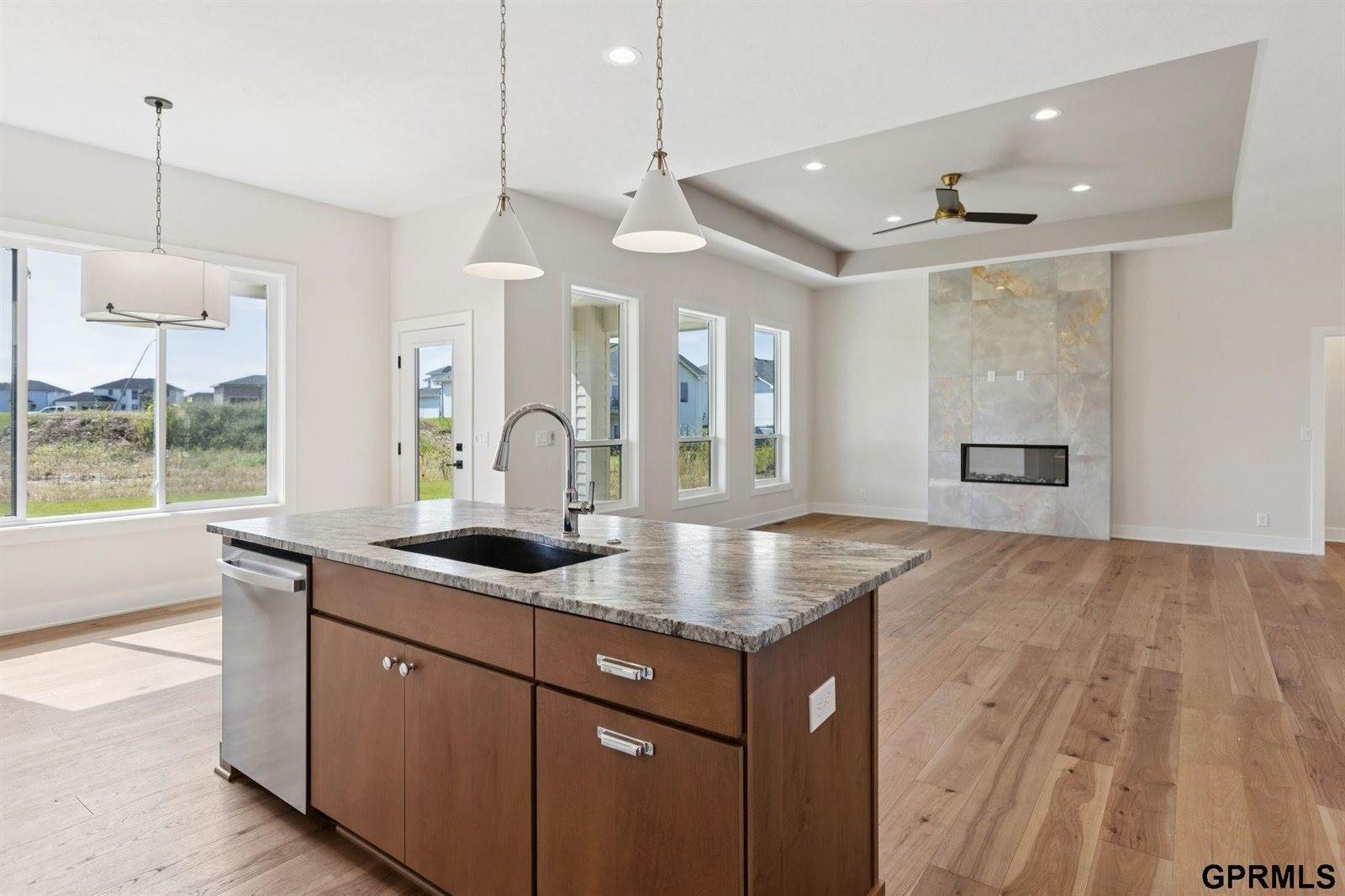 21115 Jessie Avenue, Elkhorn, NE 68022