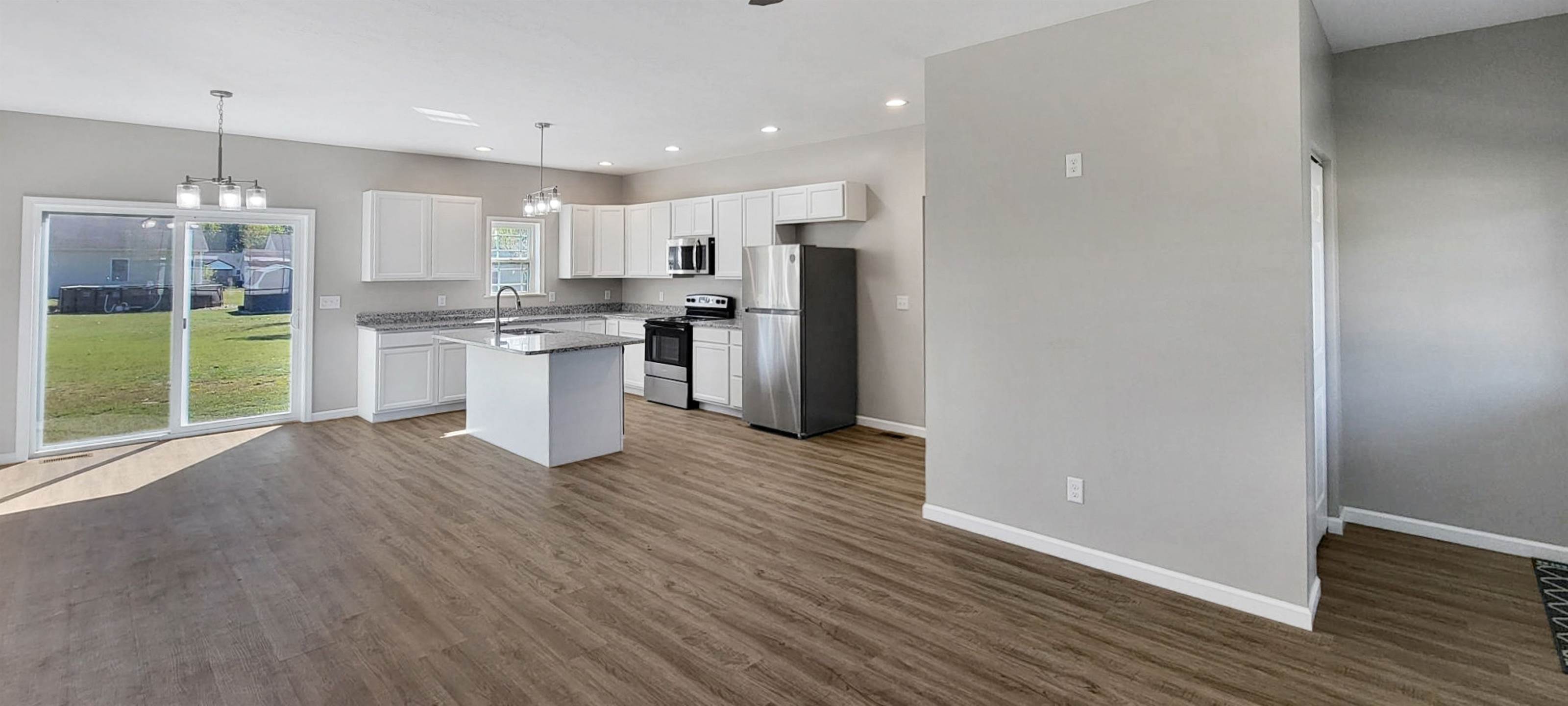 1108 W Ewing St, Clinton, IN 47842