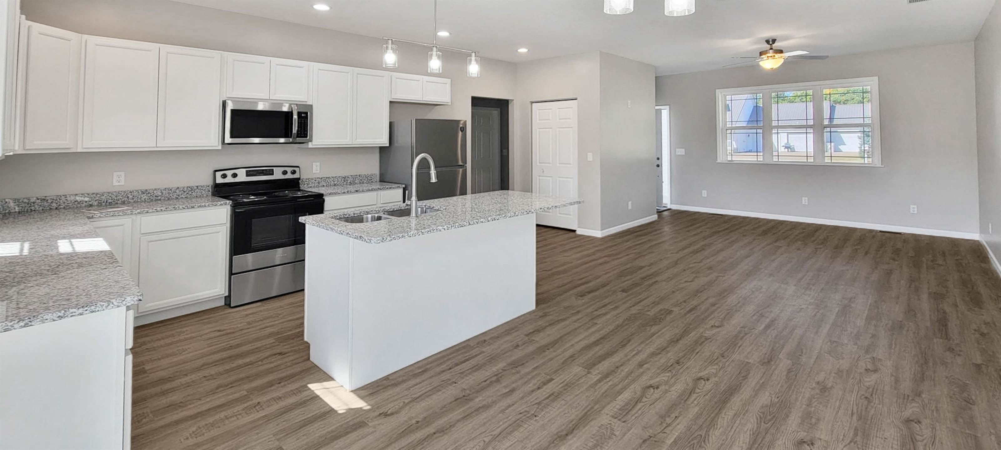 1108 W Ewing St, Clinton, IN 47842