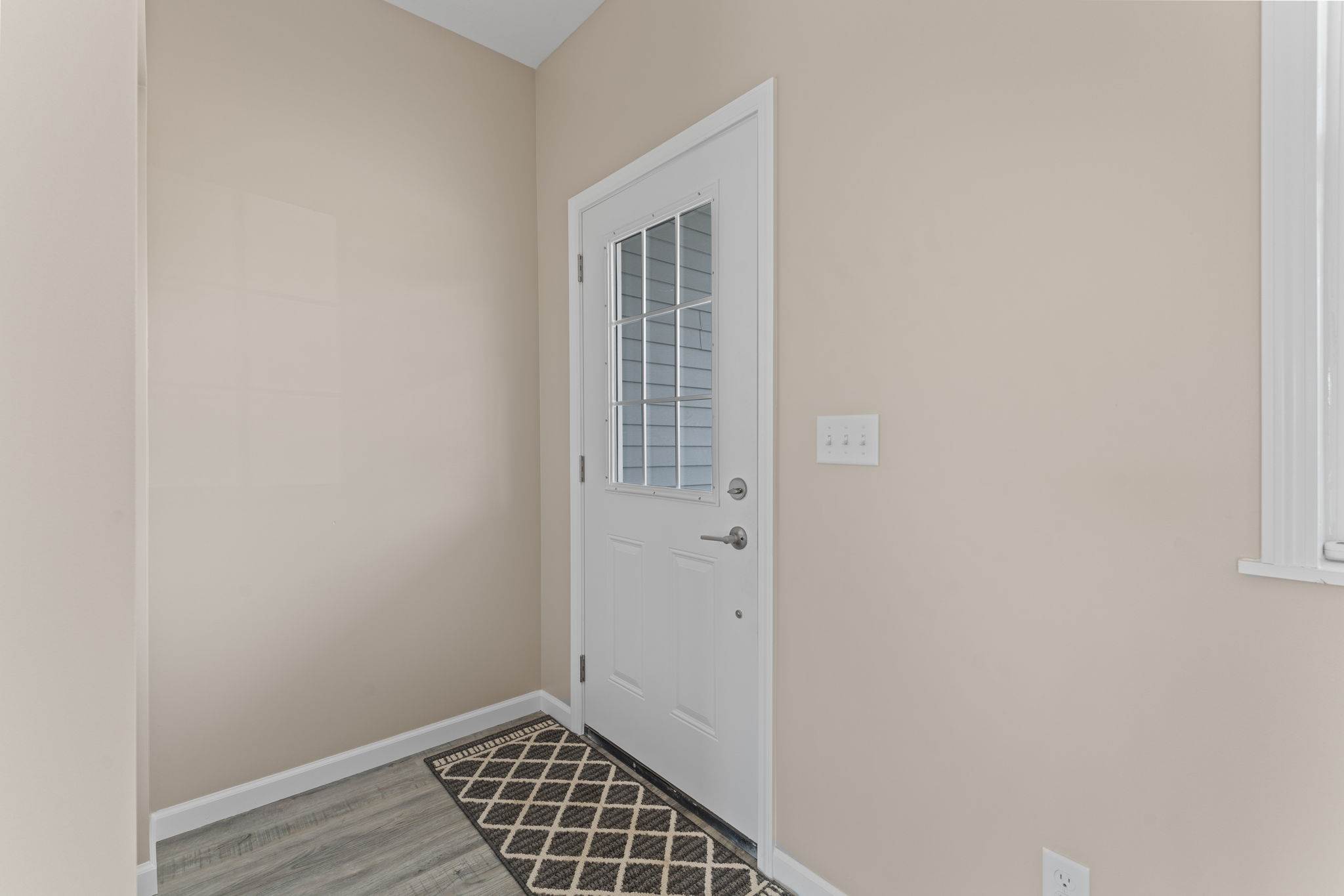 1108 W Ewing St, Clinton, IN 47842