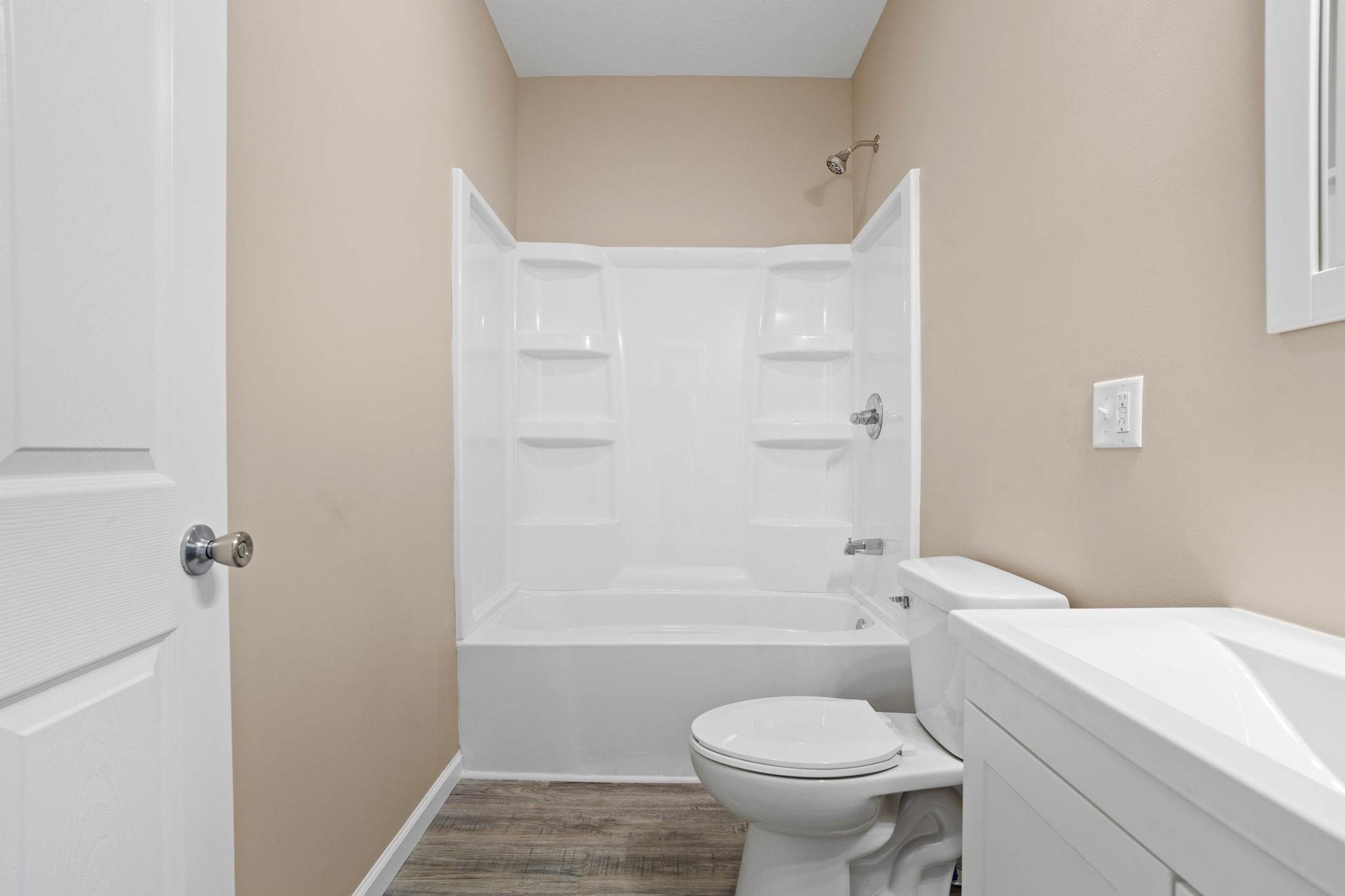 1108 W Ewing St, Clinton, IN 47842