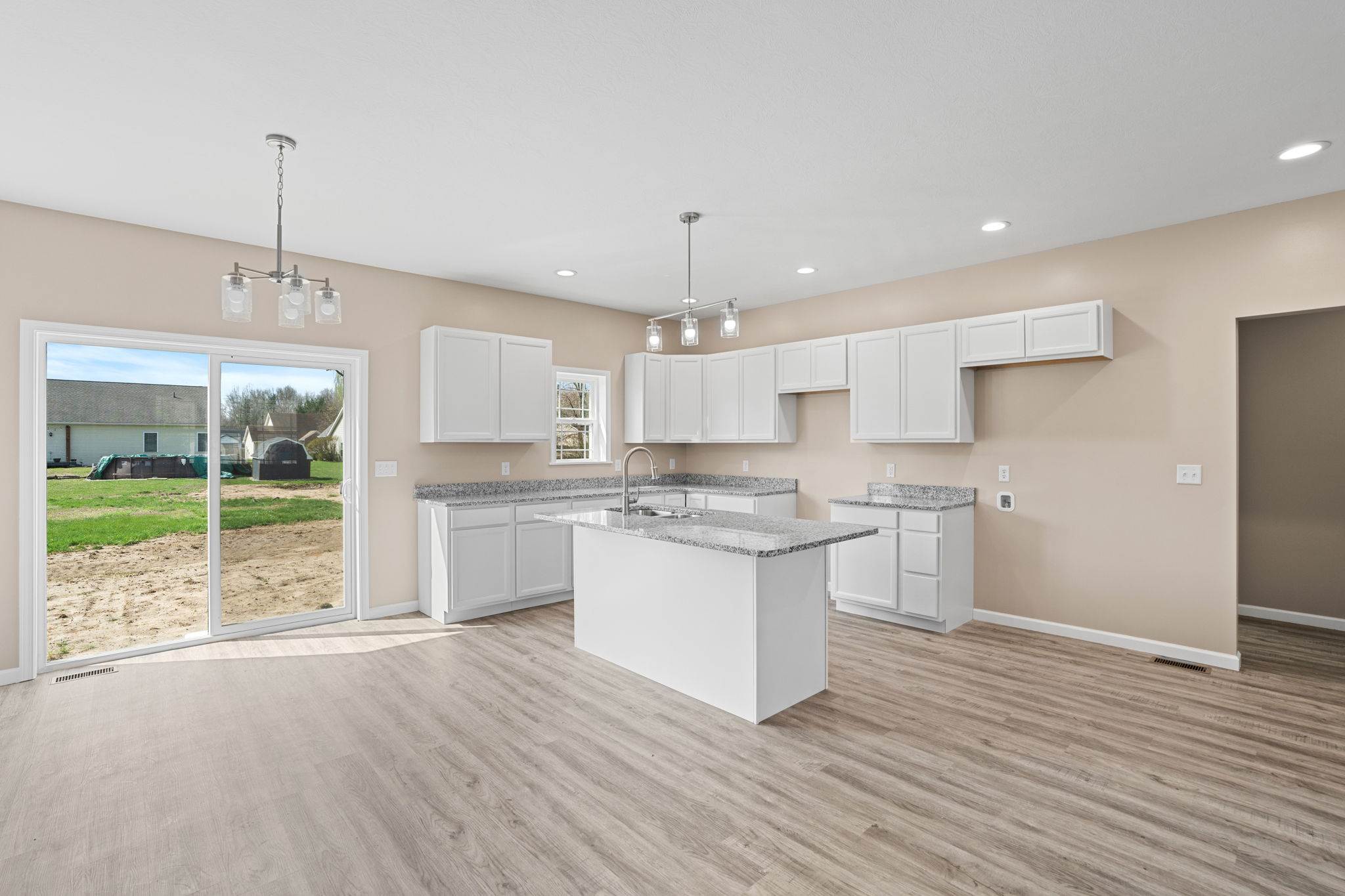 1108 W Ewing St, Clinton, IN 47842