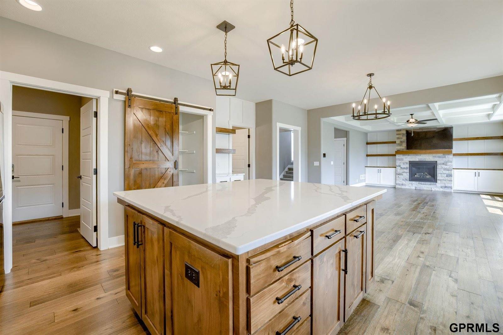 11313 Sunburst Drive, Papillion, NE 68046