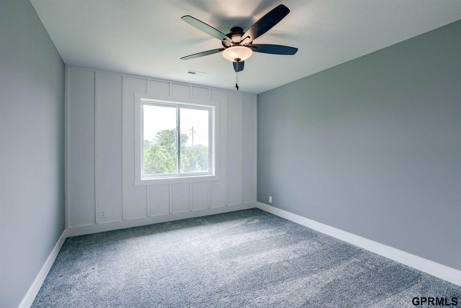 11313 Sunburst Drive, Papillion, NE 68046