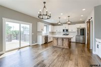 11313 Sunburst Drive, Papillion, NE 68046