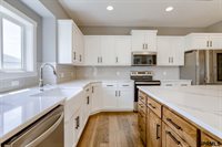 11313 Sunburst Drive, Papillion, NE 68046