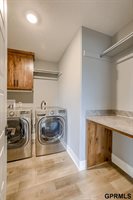 11313 Sunburst Drive, Papillion, NE 68046