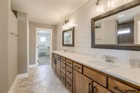 11313 Sunburst Drive, Papillion, NE 68046