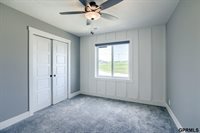 11313 Sunburst Drive, Papillion, NE 68046