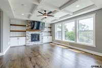 11313 Sunburst Drive, Papillion, NE 68046