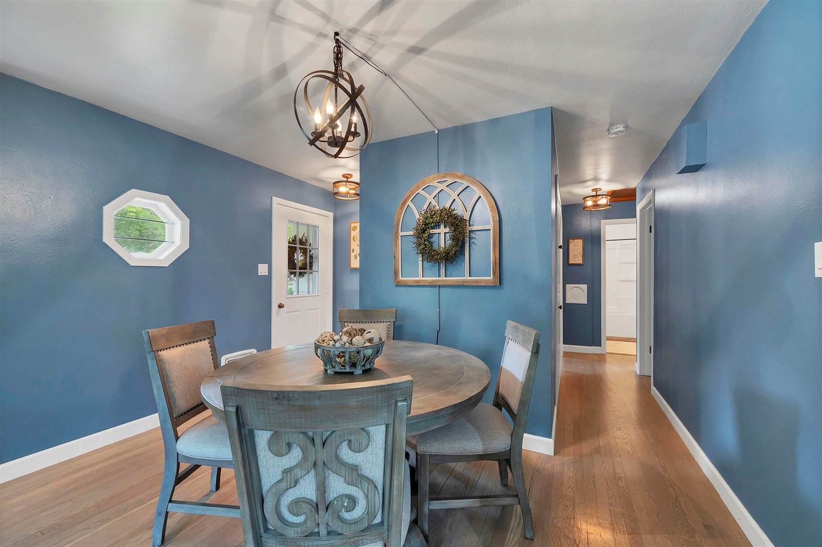 1202 Ridgeway Boulevard, De Pere, WI 54115