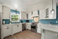 1202 Ridgeway Boulevard, De Pere, WI 54115