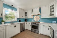 1202 Ridgeway Boulevard, De Pere, WI 54115