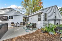 1202 Ridgeway Boulevard, De Pere, WI 54115