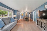 1202 Ridgeway Boulevard, De Pere, WI 54115