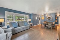 1202 Ridgeway Boulevard, De Pere, WI 54115