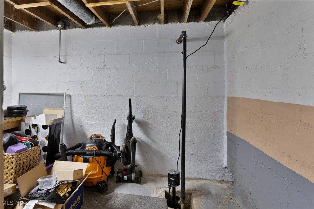 6370 Fairview Road, Austintown, OH 44515