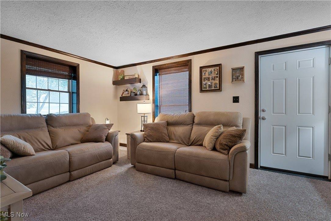 6370 Fairview Road, Austintown, OH 44515