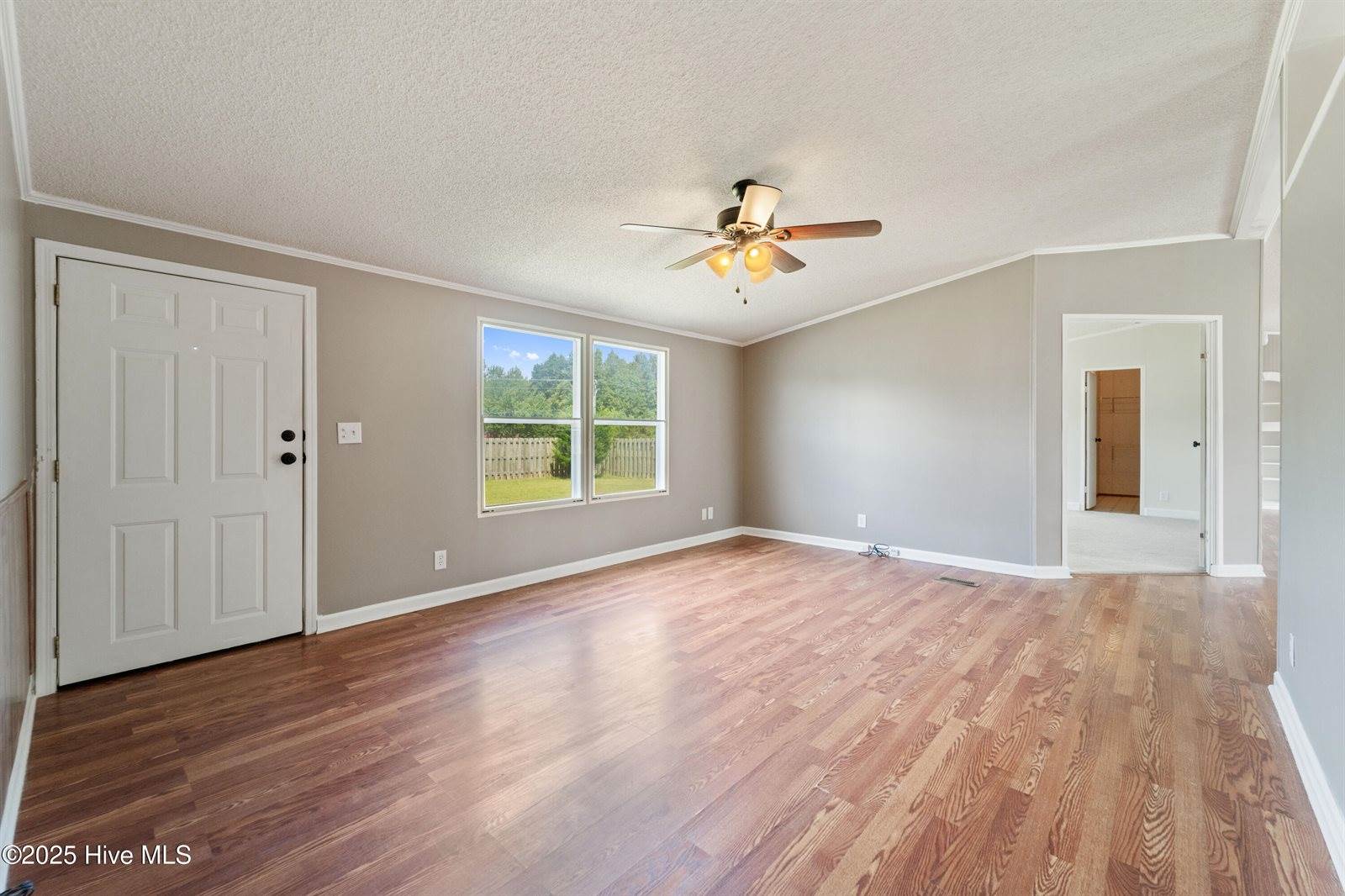 113 Old Hawkins Road, Hubert, NC 28539