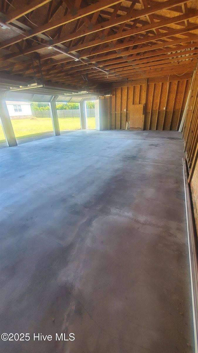 113 Old Hawkins Road, Hubert, NC 28539