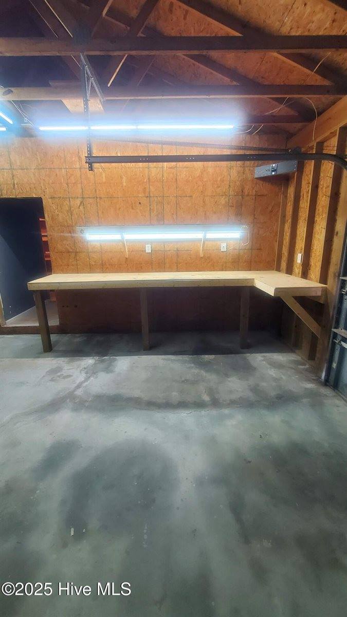 113 Old Hawkins Road, Hubert, NC 28539