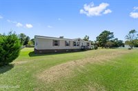 113 Old Hawkins Road, Hubert, NC 28539