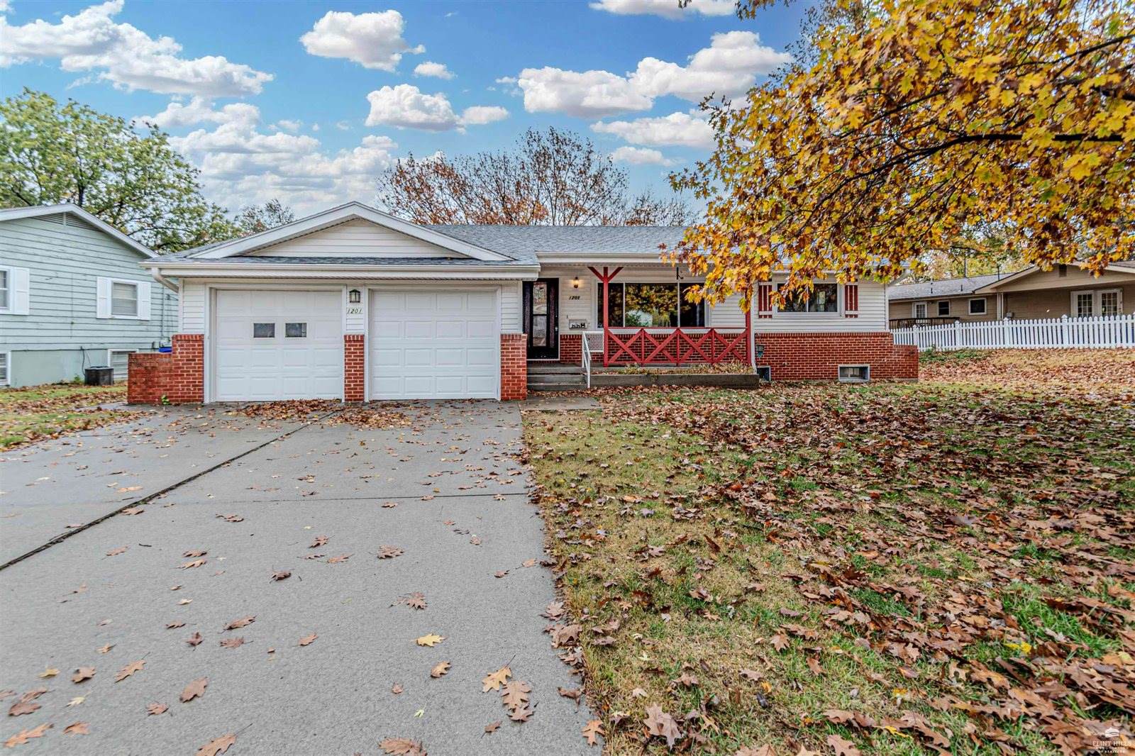 1201 South Garfield Street, Junction City, KS 66441