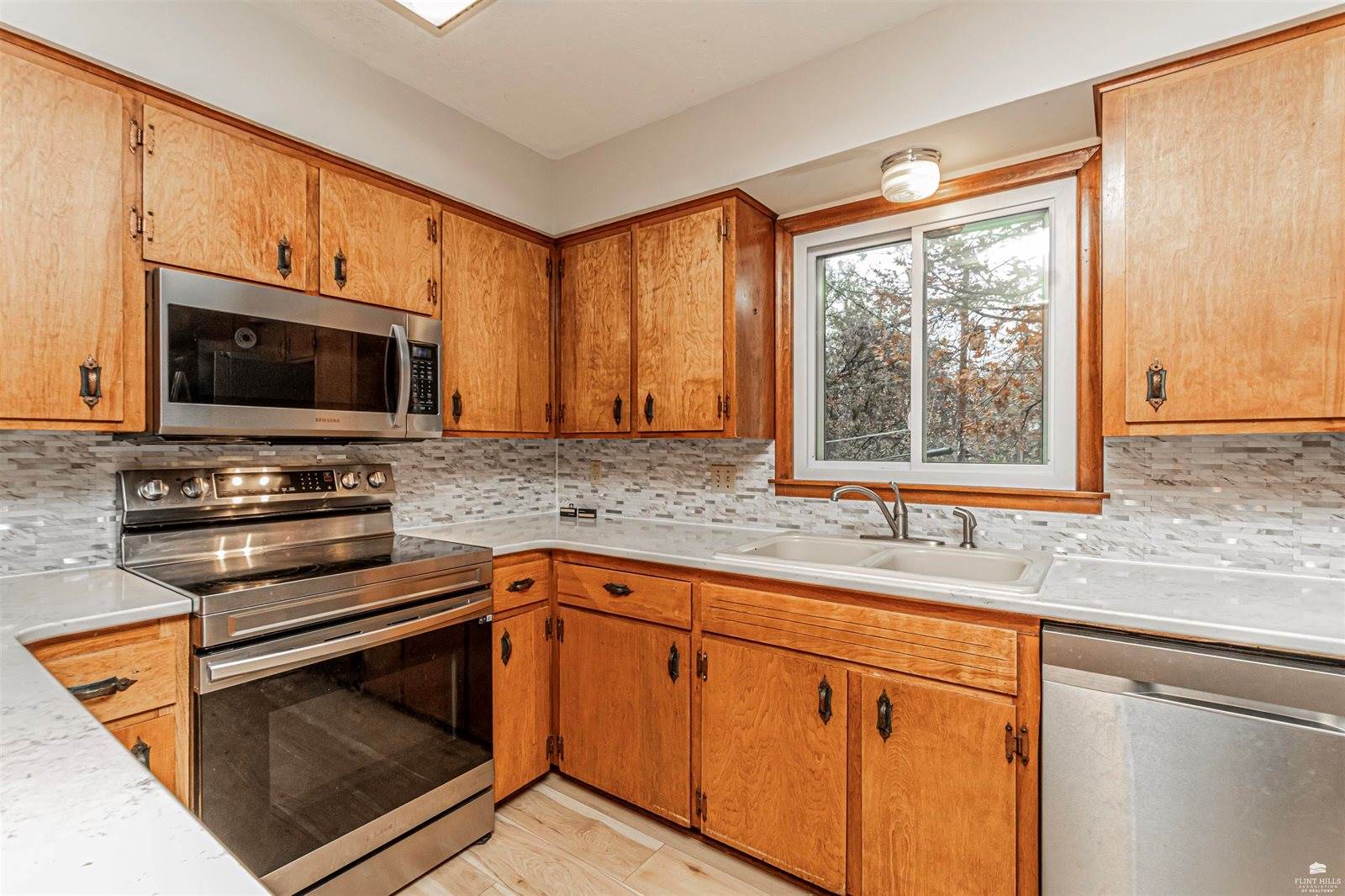 1201 South Garfield Street, Junction City, KS 66441