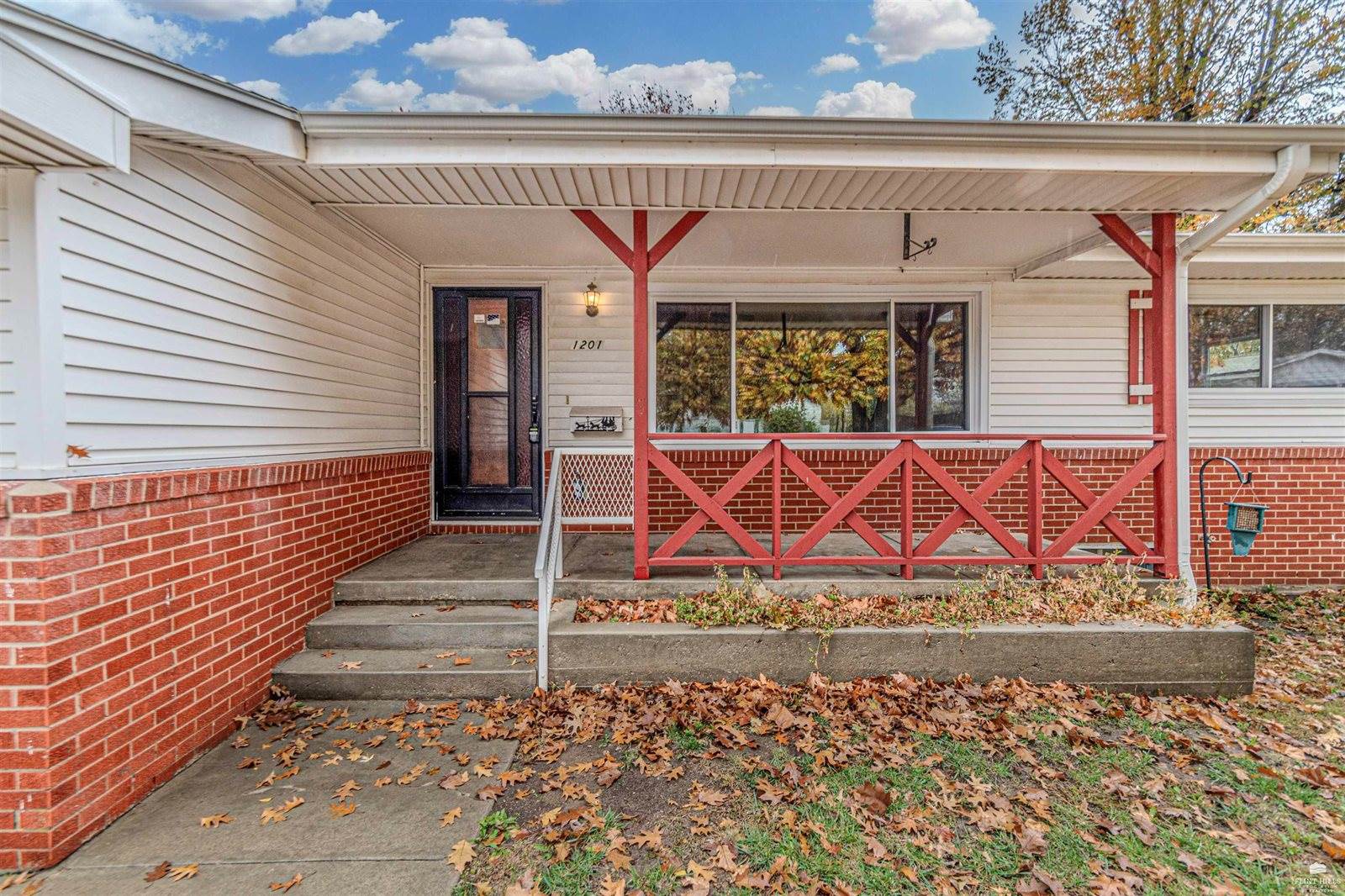 1201 South Garfield Street, Junction City, KS 66441