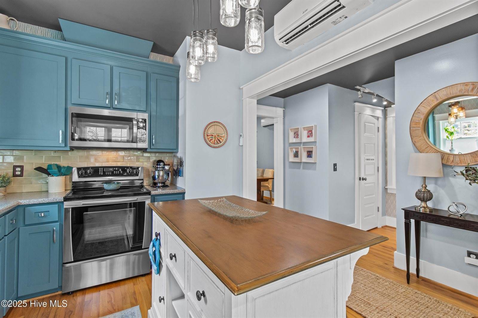 120 St James Street, Wilmington, NC 28401