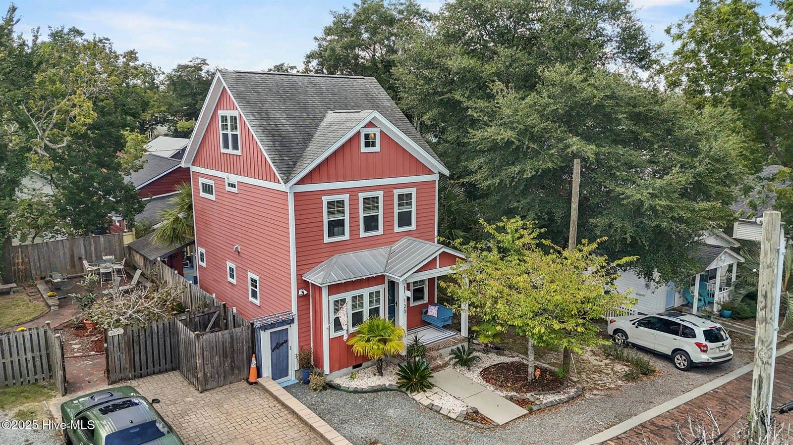 120 St James Street, Wilmington, NC 28401