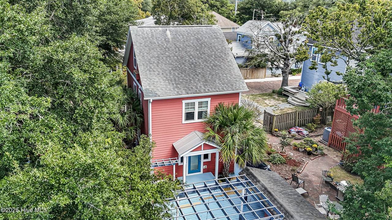 120 St James Street, Wilmington, NC 28401