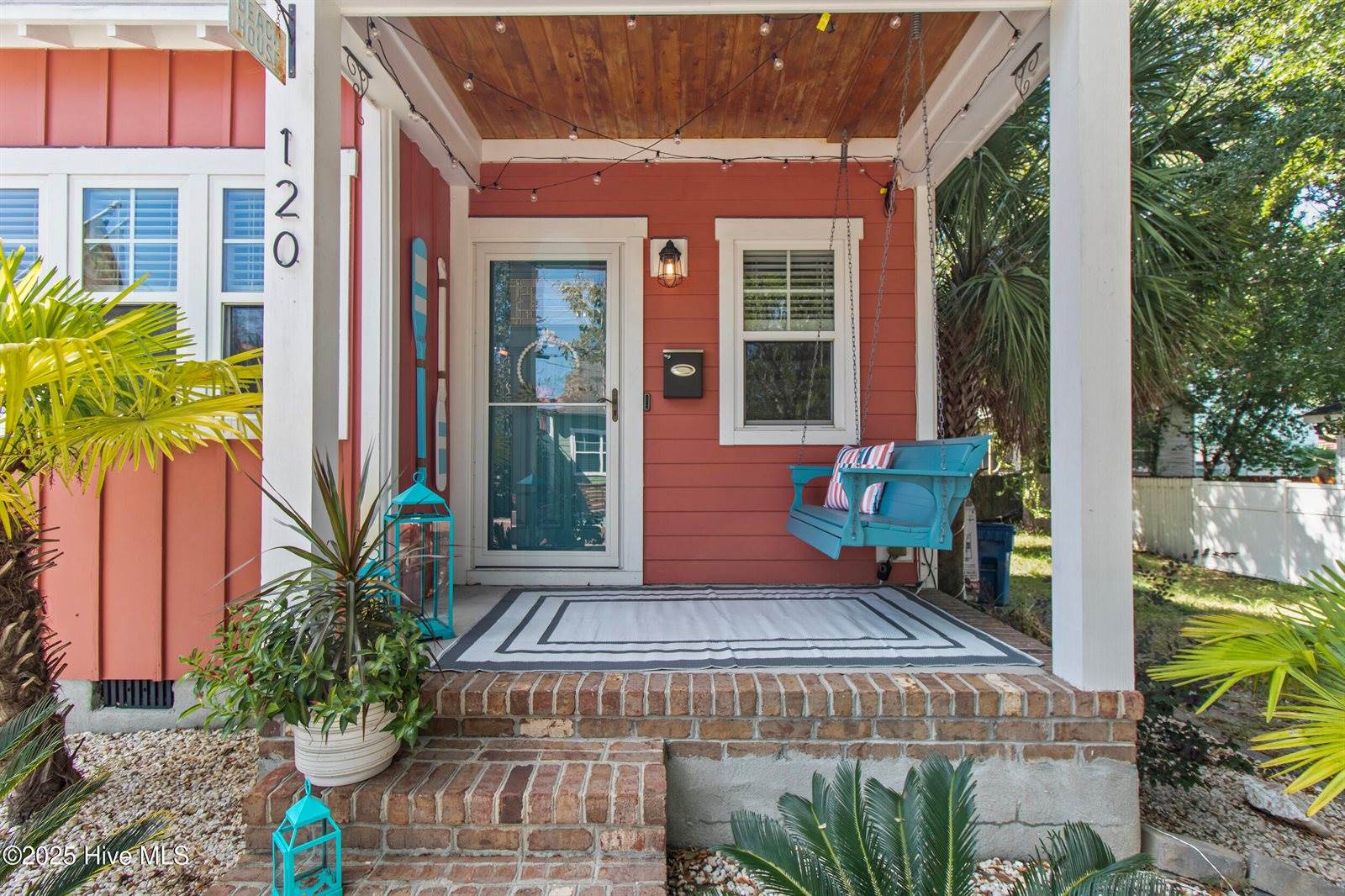 120 St James Street, Wilmington, NC 28401