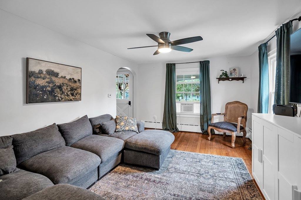 75 Birnie Avenue, West Springfield, MA 01089
