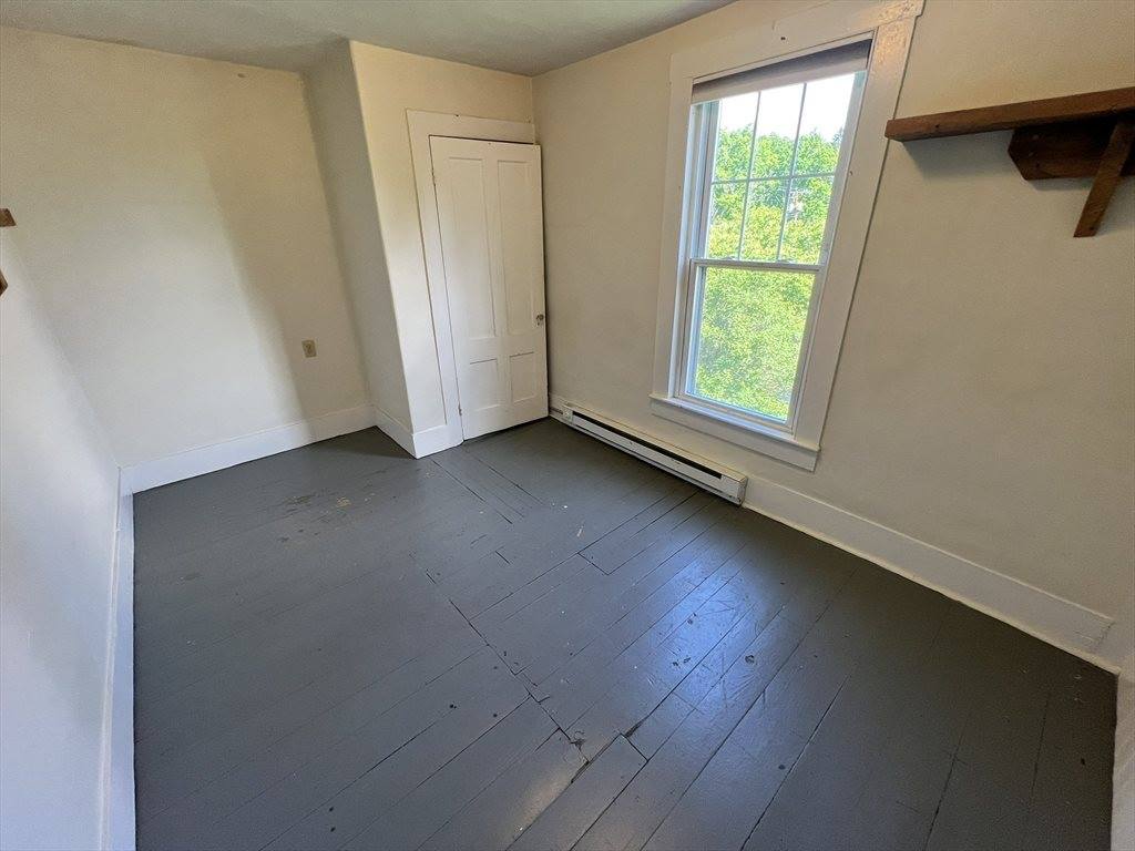 986 South East St, #A, Amherst, MA 01002