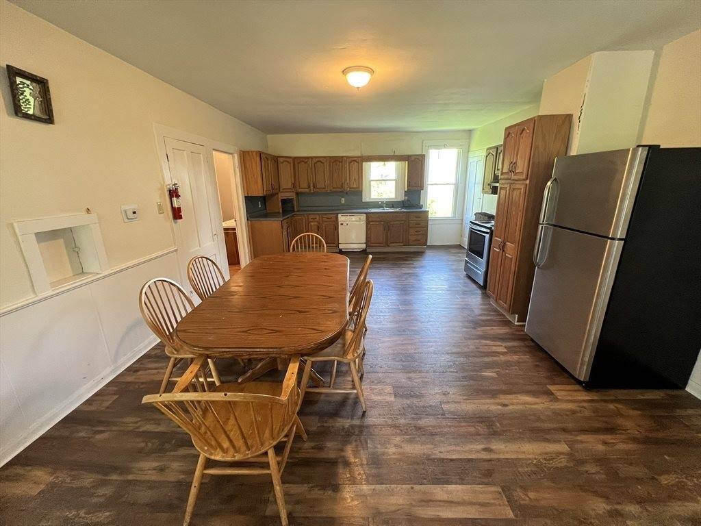 986 South East St, #A, Amherst, MA 01002